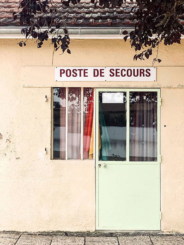 Poste de Secours FineArt Print