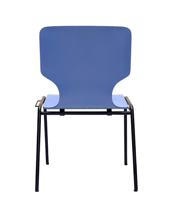 Stuhl 31 / Himmelblauer Stuhl / Schwarze Metallbeine