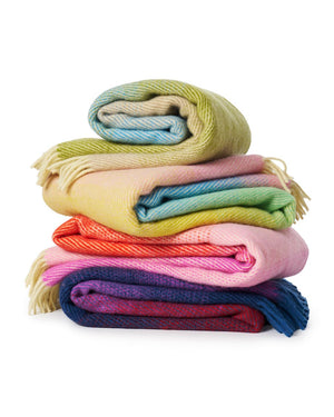 Aurora Purple Blue Red Decke