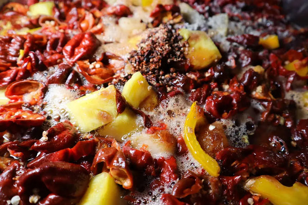 Ananas & Scorpion Pfeffer Hot Sauce "Nana"