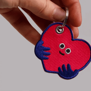 Studio Arhoj - Key Buddy Hugging Heart