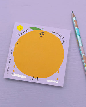 Human Empire Funny Fruits Block Sweet Orange mit Comic-Orange, Text Du bist so süß! und Bleistift mit Bärenmuster, 50 Blatt, nachhaltiges Papier.