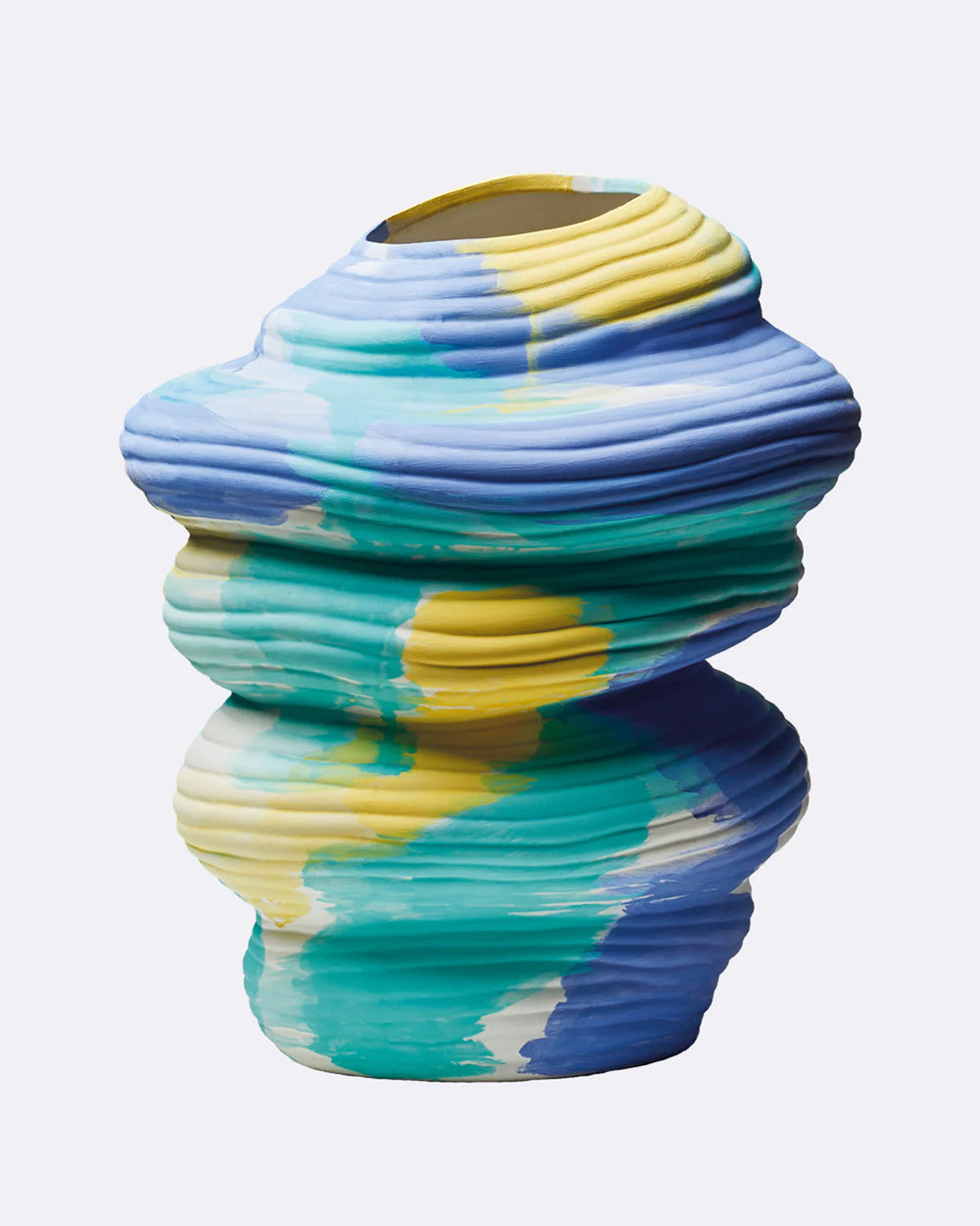 Chic.Mic Ceramic Vase Art Series Thiebaud: Handgefertigte, skulpturale Keramikvase mit organischem, verspieltem Design und texturierter Oberfläche, ideal als einzigartiges Dekorationsstück. Maße: 28x28x30 cm.