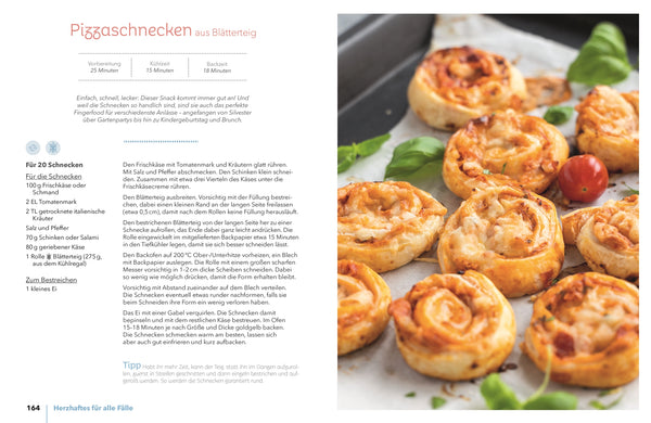 Doppelseite aus Backen macht glücklich - Das Familienbackbuch mit Rezept für Pizzaschnecken aus Blätterteig, inklusive Zutatenliste und Foto der fertigen Pinwheels.