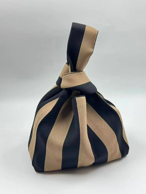 Tokeii. Knit Studio - Strickshopper Midnight Cherry