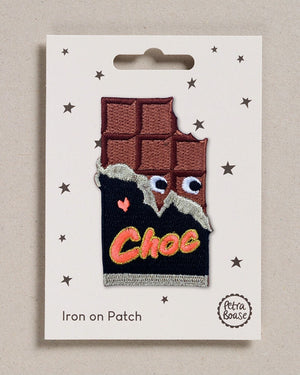 Petra Boase Love Choc Patch (zum Aufbügeln): Ein bestickter Schokoladenriegel-Aufnäher mit Augen, ideal für Jacken oder Taschen. Perfekt für Schokoladenliebhaber und kreative Geschenke.