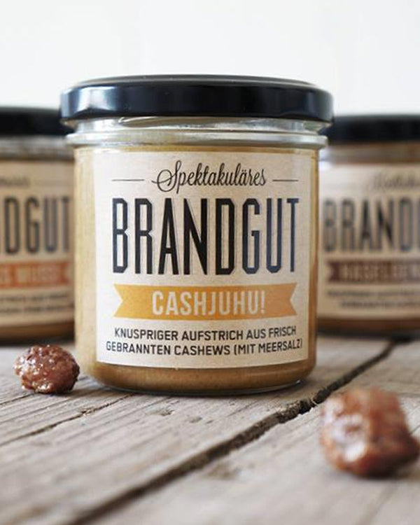 Cashjuhu! - Creme aus gebrannten Cashewnüssen mit Meersalz