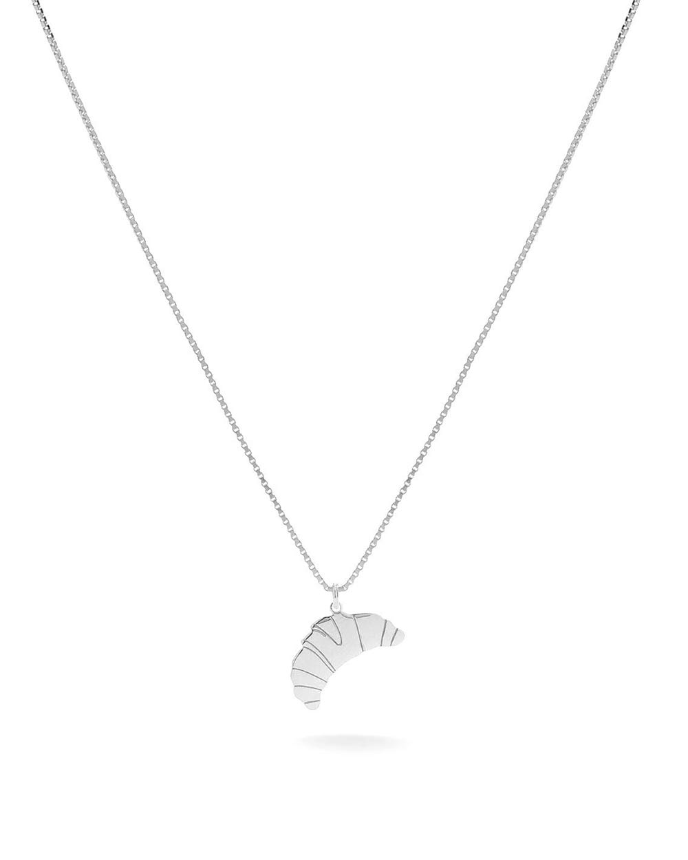 Croissant Kette Silber mit filigranem Croissant-Anhänger, gefertigt aus 24 Karat vergoldetem Sterlingsilber, Teil der CROISSANT-Kollektion, 49,5 cm Länge, handgefertigt in Italien.
