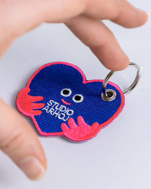 Studio Arhoj - Key Buddy Hugging Heart