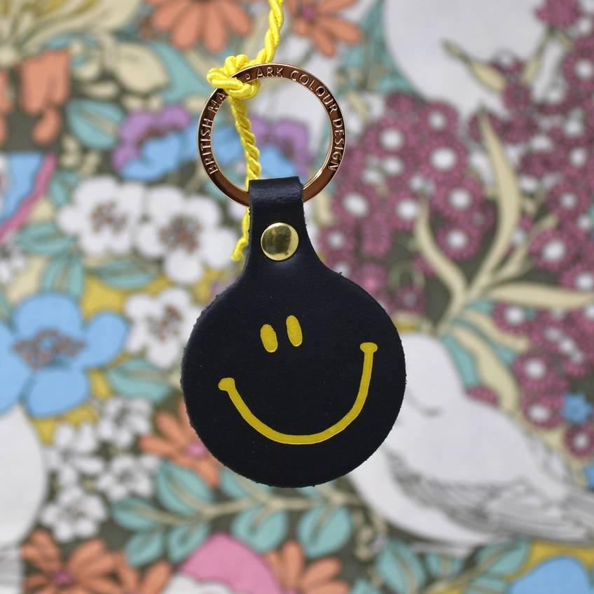 Feeling Lush Smiley Schlüsselanhänger Black