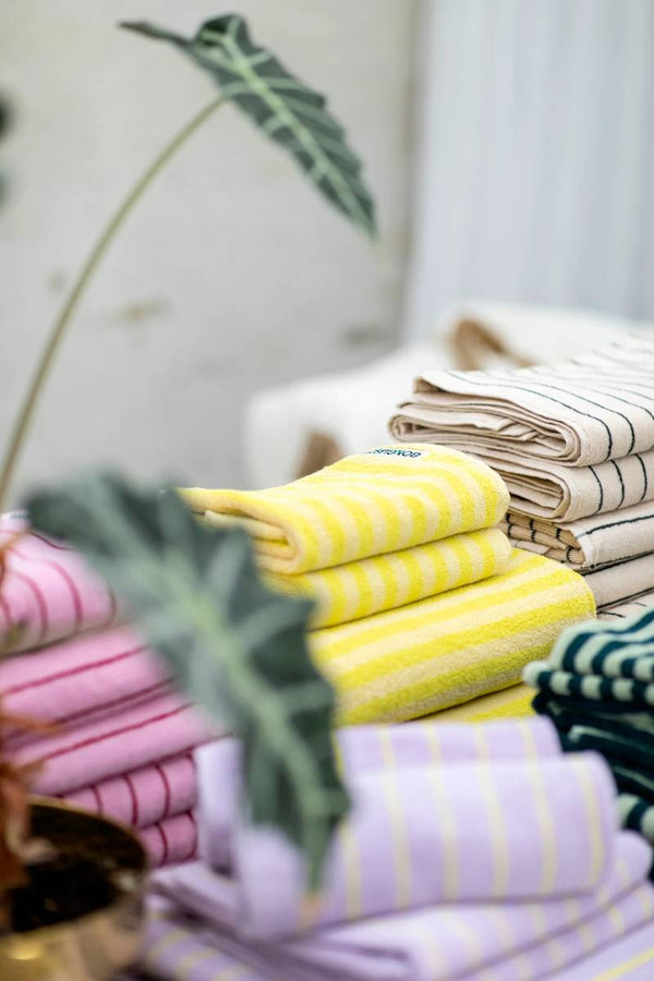Naram Badehandtuch Pristine & Neon Yellow (70x140cm)