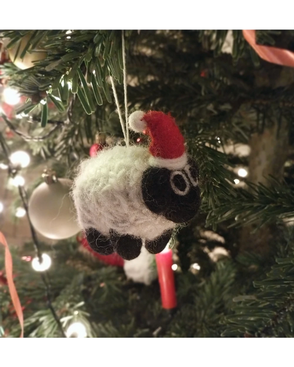 Black Christmas Sheep Filzanhänger