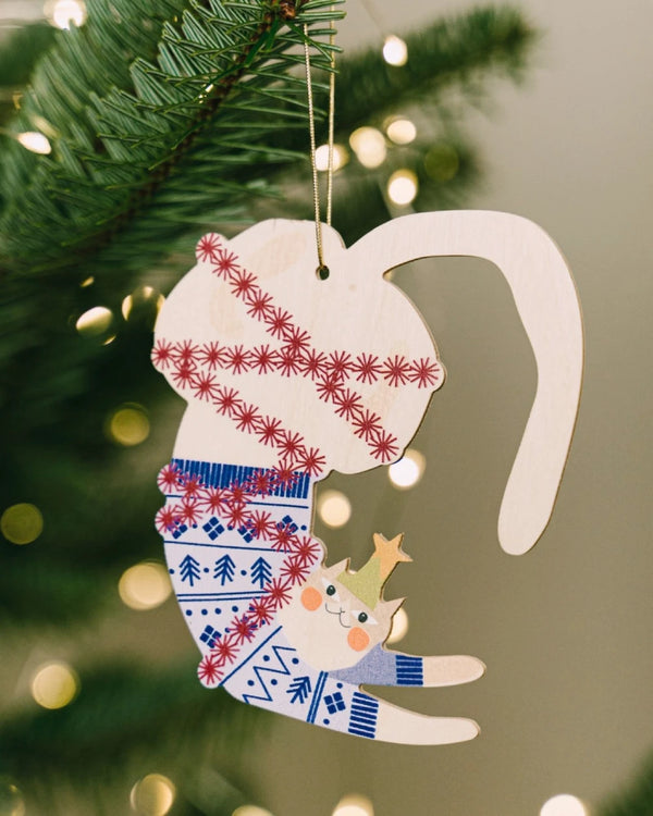 Hölzerner Weihnachtsbaum-Anhänger Spielende Katze