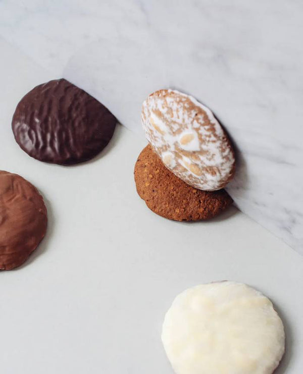 Lebkuchen Dose Maya Stepien mit 5 gemischten veganen Elisen