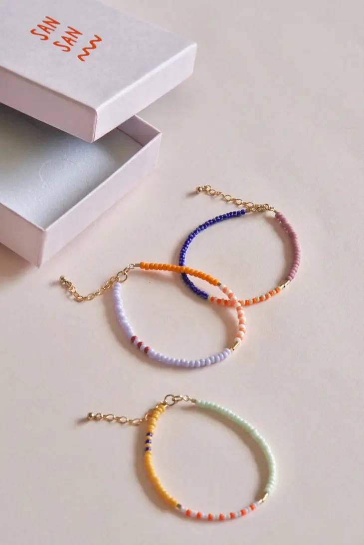 Lente Armband aus Glasperlen Deep blue - Clementine - Raspberry