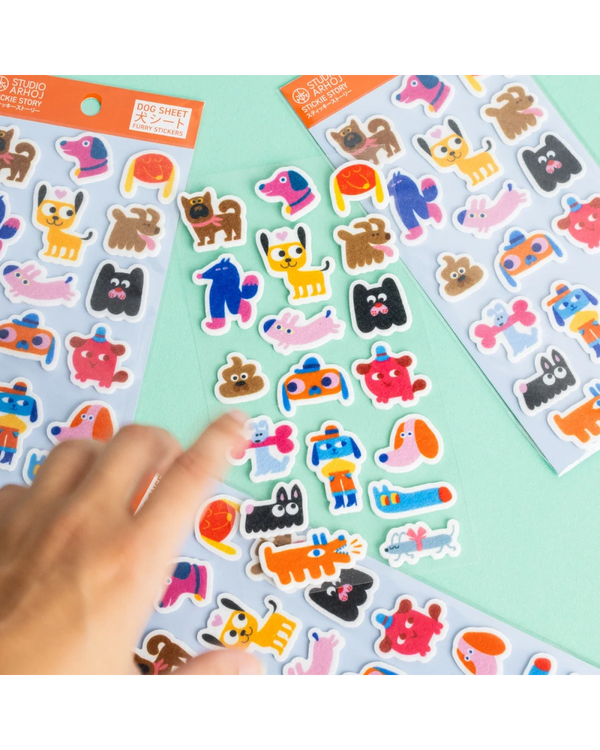 Studio Arhoj - Stickie Story Dog Sheet