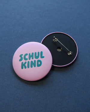 Button Schulkind Flieder-Grün