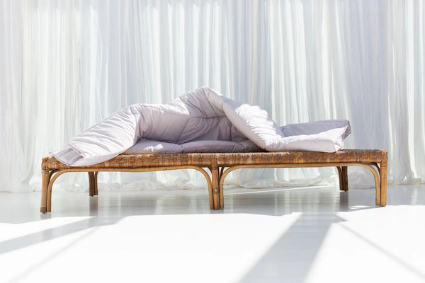 Bongusta - Puffy Blanket Tagesdecke Dove Grey (150x200cm)