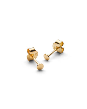 Punkt Ohrstecker Gold: Kleine, minimalistische, vergoldete Sterling-Silber-Ohrringe mit 2,7mm Durchmesser, entworfen in Berlin, handgefertigt in Italien, mit 925 und Italy Prägung.