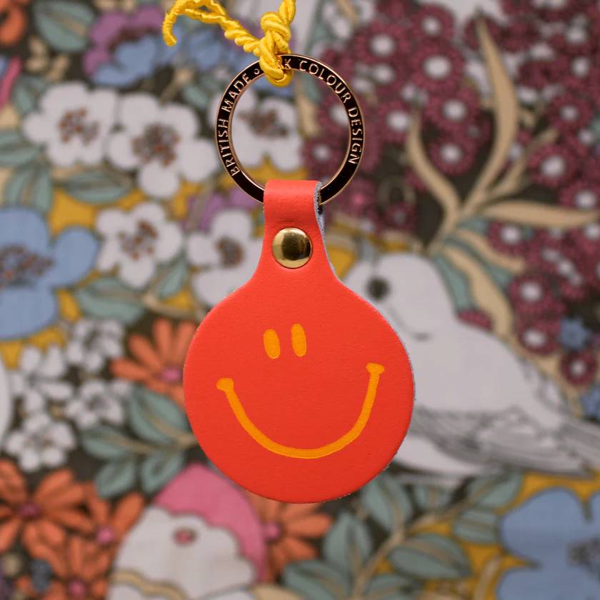 Feeling Lush Smiley Schlüsselanhänger Coral