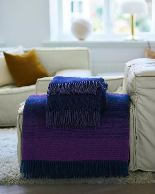 Aurora Purple Blue Red Decke