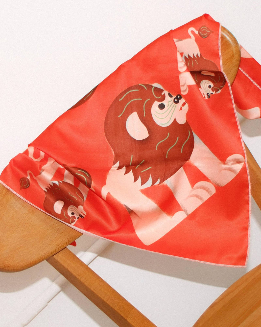 Lion Scarf (60x60cm)
