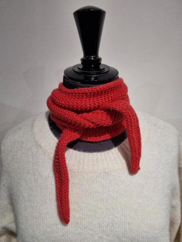 Sophie Schal Red