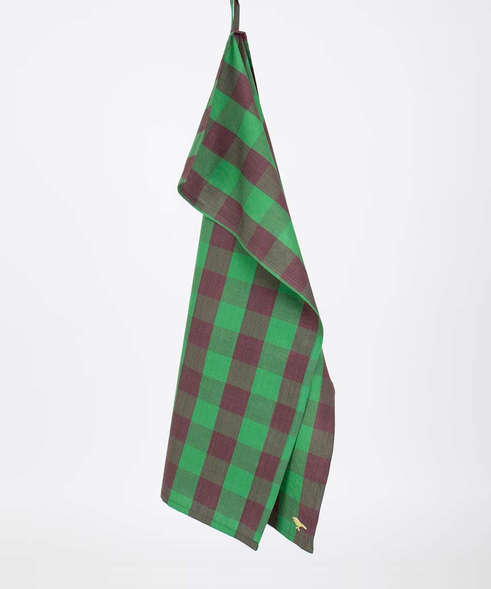 Noel Geschirrhandtuch Towel Green Brown: Handgewebtes Küchentuch aus Bio-Baumwolle mit grün-braunem Karo, gelbem Vogel-Logo, 50x70 cm, fair gehandelt aus Bangladesch.