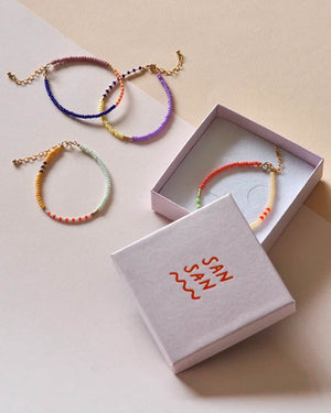 San San - Lente Armband aus Glasperlen Chai Latte - Green Apple - Dusty Rose