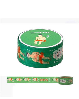 Hightide Retro Masking Tape Sauna mit muskulösem Cartoon-Mann in roten Briefs, japanischem Text und Soundeffekten. Perfekt für kreative Projekte und Geschenkverpackungen.
