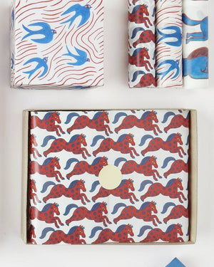 Seidenpapier Midsommar Pferde Rot