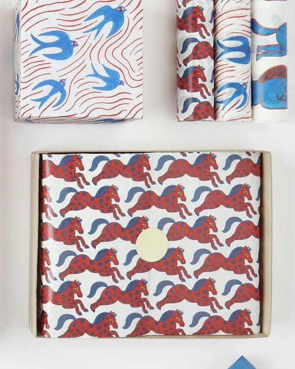 Seidenpapier Midsommar Pferde Rot