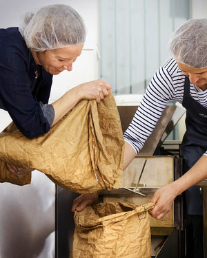 Knusprige Pixie: Senf mit ganzer Saat & Koriandersamen