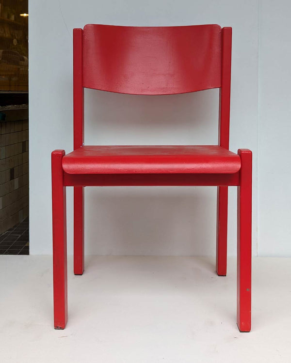 Chairity by Human Empire – Stuhl #40 – Rot