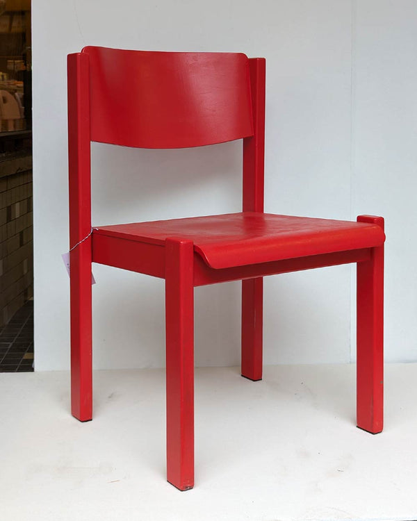 Chairity by Human Empire – Stuhl #40 – Rot