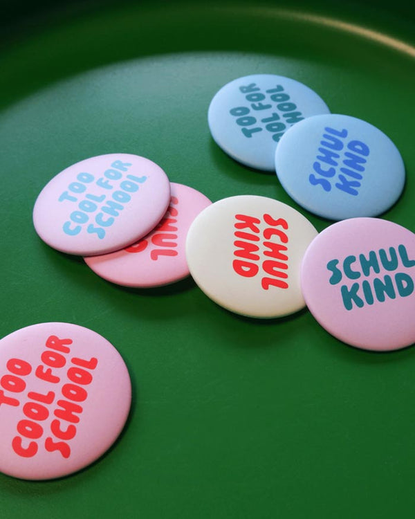 Button Too Cool For School Blau-Grün