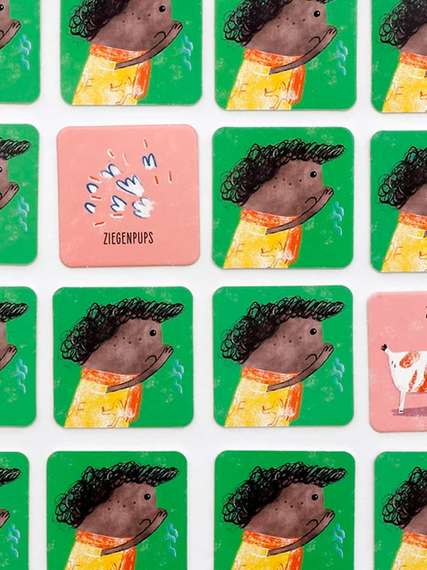Wer hat gepupst? - Memo: Quadratische Karten mit Cartoon-Kind und Geräuschen, ergänzt durch spezielle Karten mit Ziegenmotiven, für ein lustiges Tiergeräusche-Memory-Spiel.