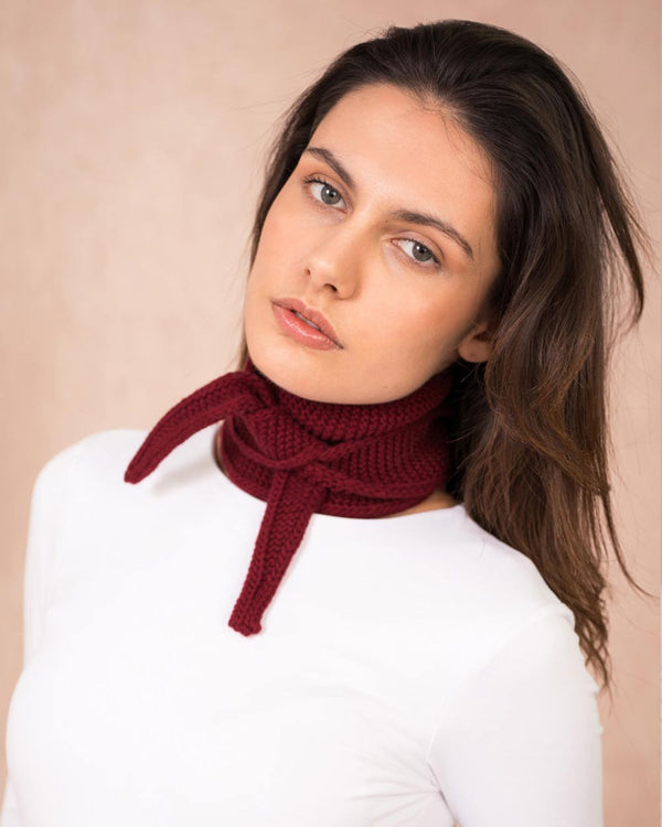 Kleiner Schal aus Wolle Wine