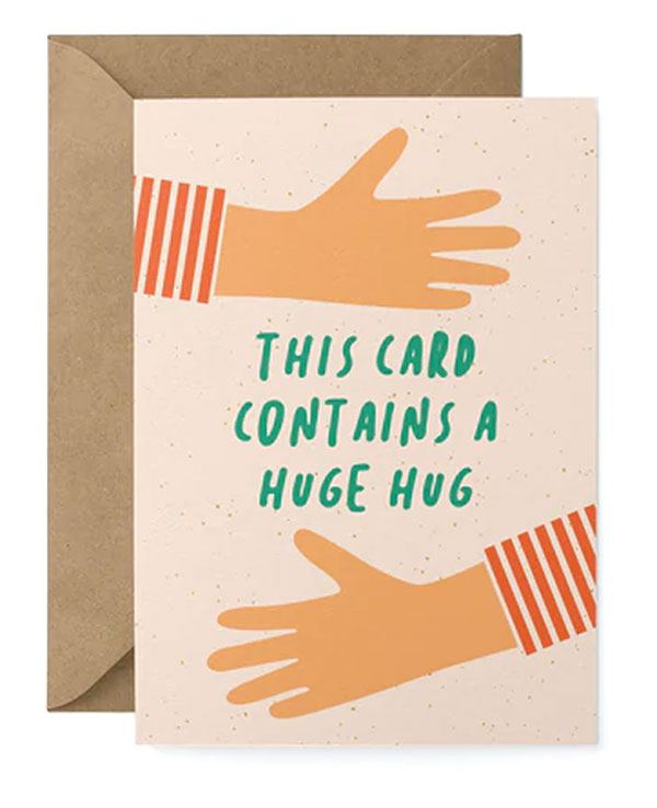 This card contains a huge hug Klappkarte