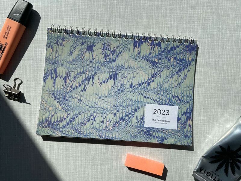The Boring Day Tischkalender 2023 Mellow Marble